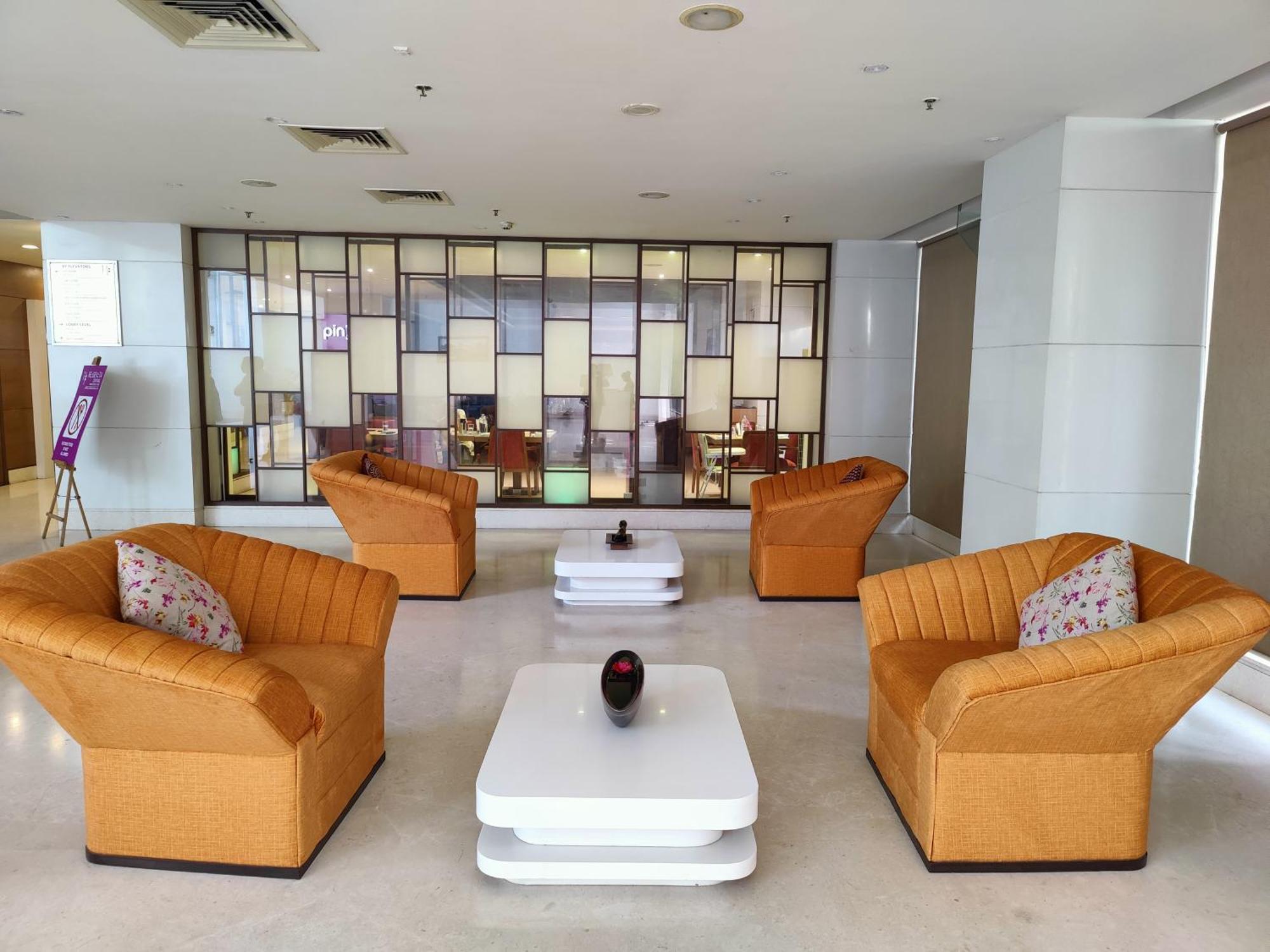 Regenta Central Grand Exotica Pimpri-Chinchwad Экстерьер фото
