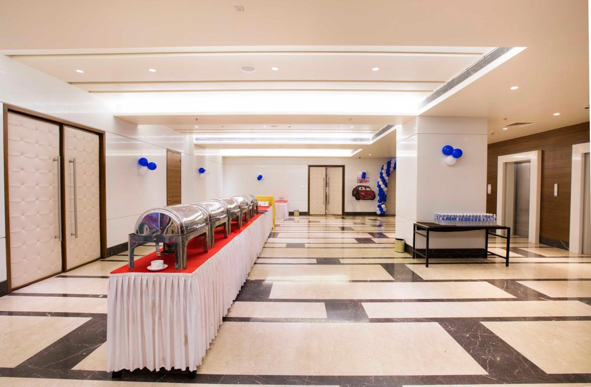 Regenta Central Grand Exotica Pimpri-Chinchwad Экстерьер фото